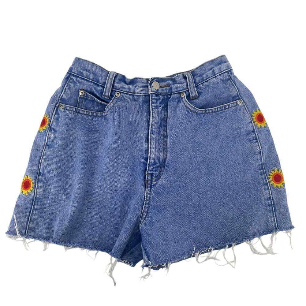 Vintage Blue Jean Shorts Nuovo Mom Shorts High Rise Floral Embroidered Size 7